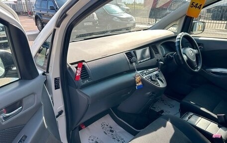 Toyota ISis I, 2010 год, 959 000 рублей, 12 фотография