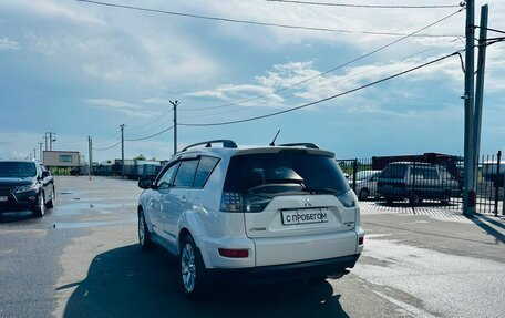Mitsubishi Outlander III рестайлинг 3, 2011 год, 1 499 000 рублей, 4 фотография