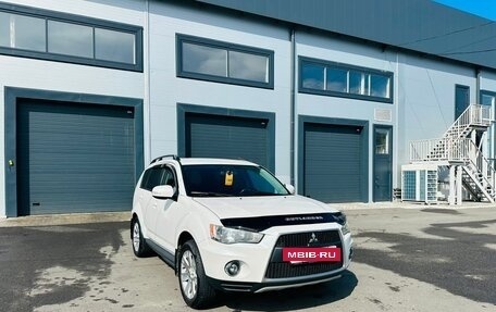 Mitsubishi Outlander III рестайлинг 3, 2011 год, 1 499 000 рублей, 8 фотография