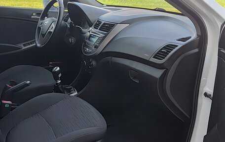Hyundai Solaris II рестайлинг, 2014 год, 1 034 000 рублей, 7 фотография