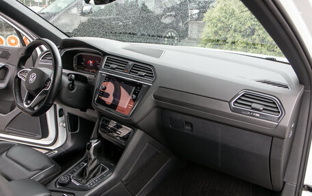 Volkswagen Tiguan II, 2022 год, 3 848 000 рублей, 8 фотография
