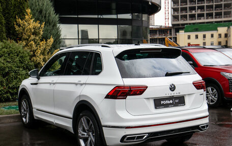 Volkswagen Tiguan II, 2022 год, 3 848 000 рублей, 6 фотография
