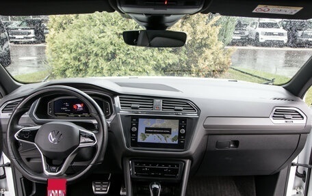 Volkswagen Tiguan II, 2022 год, 3 848 000 рублей, 11 фотография