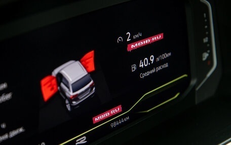 Volkswagen Tiguan II, 2022 год, 3 848 000 рублей, 10 фотография