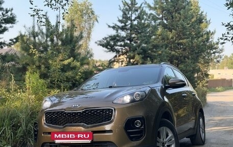 KIA Sportage IV рестайлинг, 2016 год, 1 800 000 рублей, 10 фотография