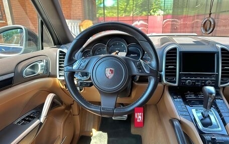 Porsche Cayenne III, 2011 год, 3 100 000 рублей, 15 фотография