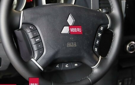 Mitsubishi Pajero IV, 2012 год, 1 849 000 рублей, 12 фотография