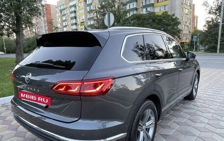 Volkswagen Touareg III, 2020 год, 5 500 000 рублей, 4 фотография