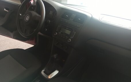 Volkswagen Polo VI (EU Market), 2011 год, 1 300 000 рублей, 3 фотография