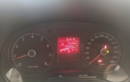 Volkswagen Polo VI (EU Market), 2011 год, 1 300 000 рублей, 11 фотография