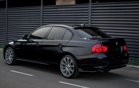 BMW 3 серия, 2011 год, 1 500 000 рублей, 13 фотография