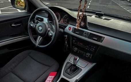 BMW 3 серия, 2011 год, 1 500 000 рублей, 39 фотография