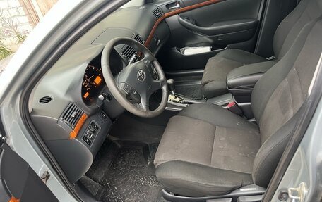 Toyota Avensis III рестайлинг, 2007 год, 600 000 рублей, 11 фотография