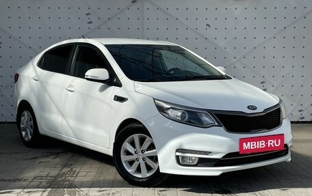 KIA Rio III рестайлинг, 2016 год, 920 000 рублей, 2 фотография