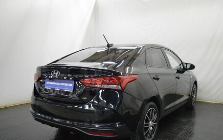 Hyundai Solaris II рестайлинг, 2018 год, 906 000 рублей, 5 фотография