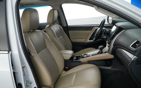 Mitsubishi Pajero Sport III рестайлинг, 2020 год, 3 889 077 рублей, 9 фотография