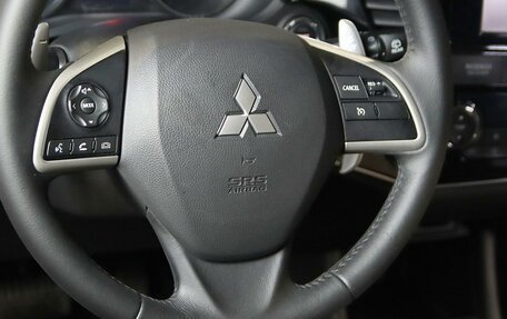 Mitsubishi Outlander III рестайлинг 3, 2014 год, 1 249 000 рублей, 11 фотография