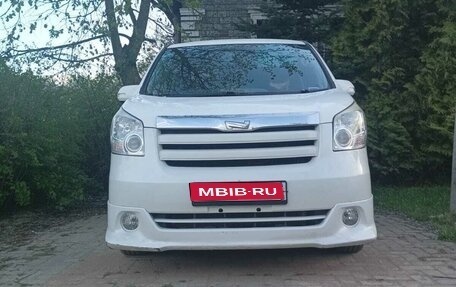 Toyota Noah III, 2008 год, 800 000 рублей, 1 фотография