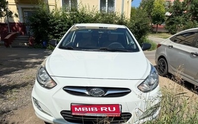 Hyundai Solaris II рестайлинг, 2012 год, 820 000 рублей, 1 фотография