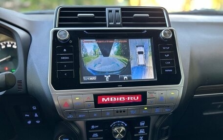 Toyota Land Cruiser Prado 150 рестайлинг 2, 2017 год, 4 800 000 рублей, 13 фотография
