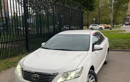 Toyota Camry, 2013 год, 1 630 000 рублей, 2 фотография