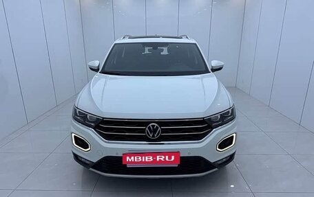 Volkswagen T-Roc I, 2022 год, 2 350 000 рублей, 3 фотография