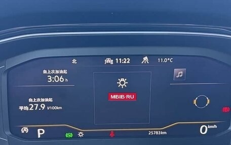 Volkswagen T-Roc I, 2022 год, 2 350 000 рублей, 15 фотография