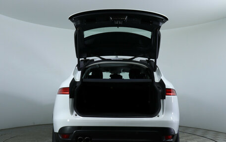 Jaguar F-Pace, 2016 год, 1 990 000 рублей, 8 фотография