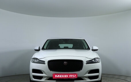 Jaguar F-Pace, 2016 год, 1 990 000 рублей, 3 фотография