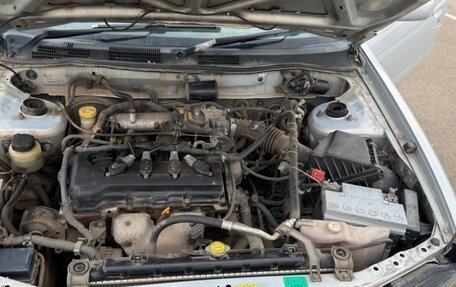 Nissan Avenir II, 2000 год, 240 000 рублей, 3 фотография