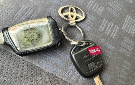 Toyota Avensis III рестайлинг, 2000 год, 295 000 рублей, 20 фотография