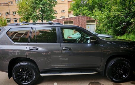 Toyota Land Cruiser Prado 150 рестайлинг 2, 2021 год, 6 200 000 рублей, 3 фотография
