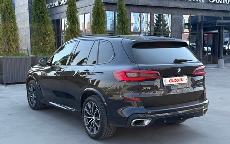BMW X5, 2018 год, 7 150 000 рублей, 4 фотография