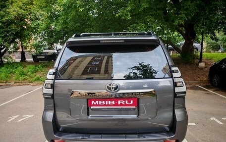 Toyota Land Cruiser Prado 150 рестайлинг 2, 2021 год, 6 200 000 рублей, 4 фотография