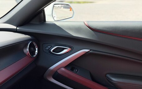 Chevrolet Camaro VI, 2019 год, 2 500 000 рублей, 17 фотография