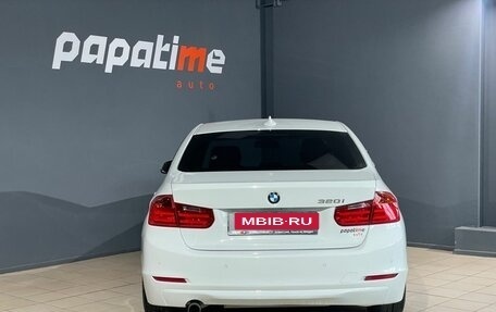 BMW 3 серия, 2012 год, 1 750 000 рублей, 4 фотография