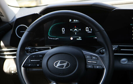 Hyundai Elantra, 2024 год, 2 153 000 рублей, 14 фотография