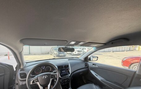 Hyundai Solaris II рестайлинг, 2015 год, 899 000 рублей, 11 фотография