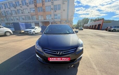 Hyundai Solaris II рестайлинг, 2015 год, 899 000 рублей, 2 фотография
