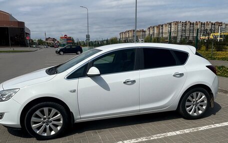 Opel Astra J, 2012 год, 800 000 рублей, 3 фотография