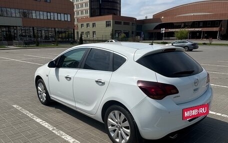 Opel Astra J, 2012 год, 800 000 рублей, 4 фотография
