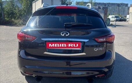 Infiniti QX70, 2015 год, 2 590 000 рублей, 5 фотография