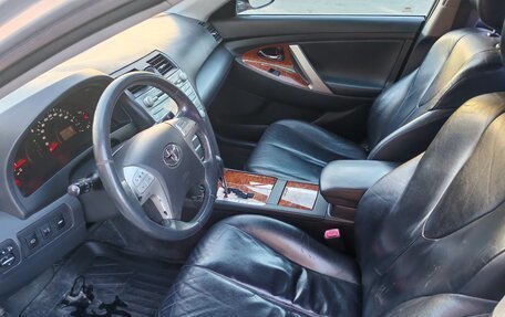 Toyota Camry, 2007 год, 1 050 000 рублей, 10 фотография