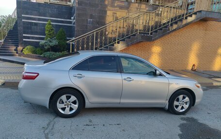 Toyota Camry, 2007 год, 1 050 000 рублей, 4 фотография