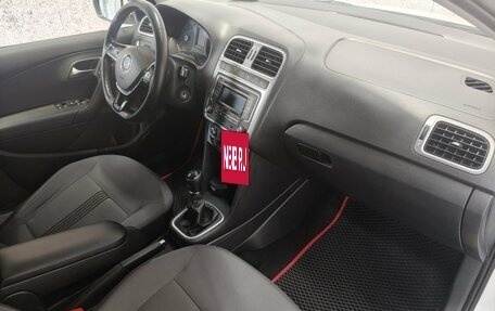Volkswagen Polo VI (EU Market), 2016 год, 856 000 рублей, 11 фотография