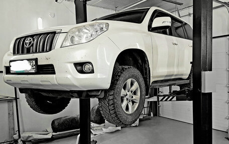 Toyota Land Cruiser Prado 150 рестайлинг 2, 2012 год, 2 600 000 рублей, 1 фотография