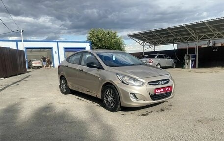 Hyundai Solaris II рестайлинг, 2011 год, 365 000 рублей, 1 фотография