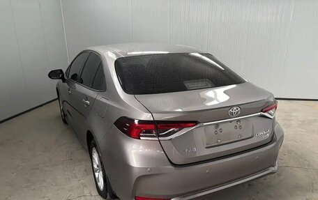 Toyota Corolla, 2022 год, 1 750 000 рублей, 5 фотография