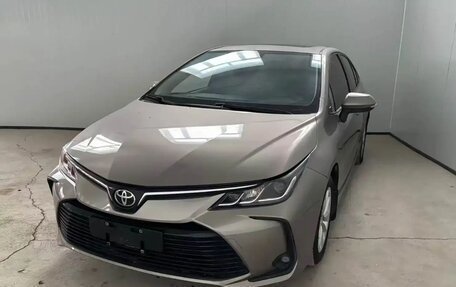 Toyota Corolla, 2022 год, 1 750 000 рублей, 2 фотография