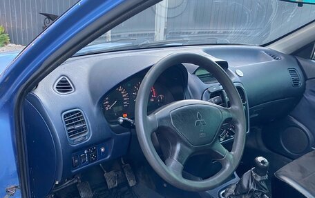 Mitsubishi Carisma I, 2000 год, 96 000 рублей, 2 фотография